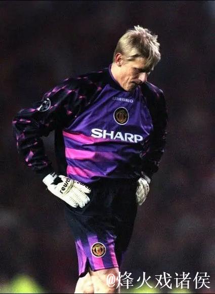 舒梅切尔：维拉绝对具备争冠实力，对阵曼联令人担忧